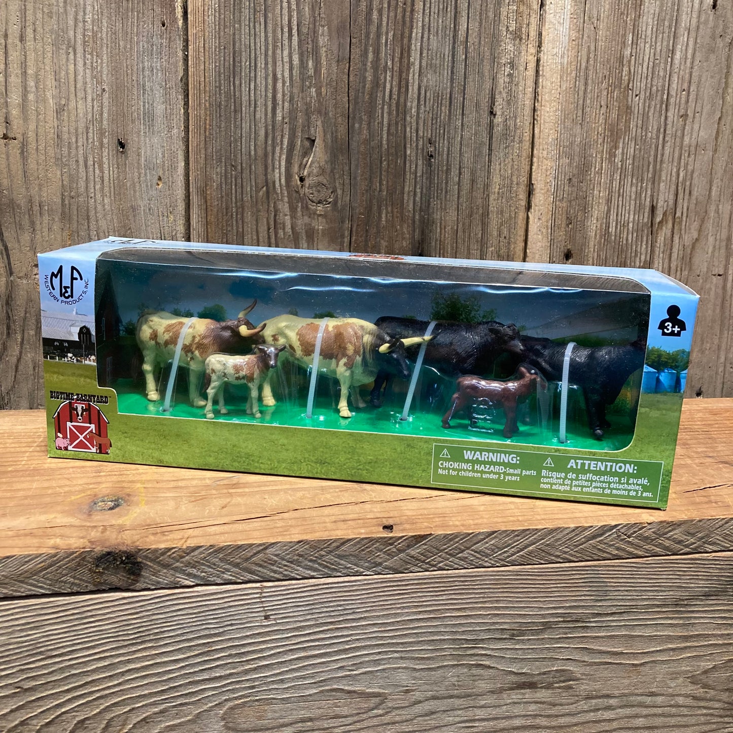Bigtime Barnyard set of cattle
6 assorted cows, bulls and calves. plastic. boxed. Ages 3+
2 bulls, 2 cows, two calves one brown and one tan with brown spots.