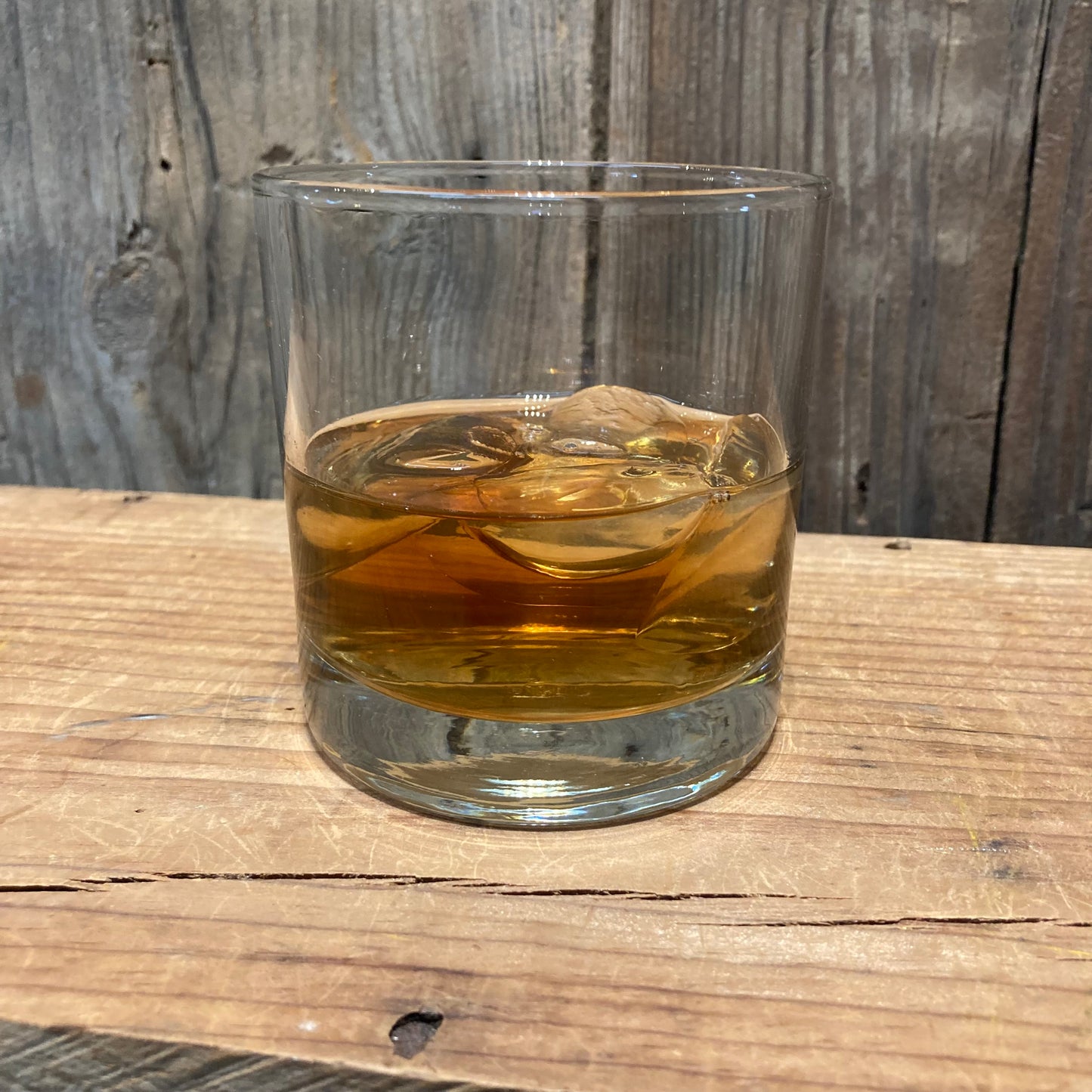 Twisted Arrow Goods 100% Soy Wax candle and Essential Oils.
50-60 hour burn time.
in an 11oz reusable Whiskey glass.
Aged Cedar scent.